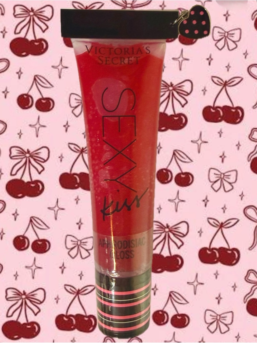 Sexy Kiss Aphrodisiac lip gloss CHERRY ON TOP Victoria’s Secret with Charm NEW